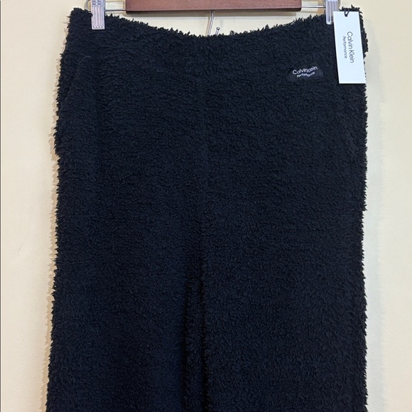 Calvin Klein Performance | NWT Black Shaggy Knit Sherpa Teddy Pull-On Joggers M - Picture 4 of 16